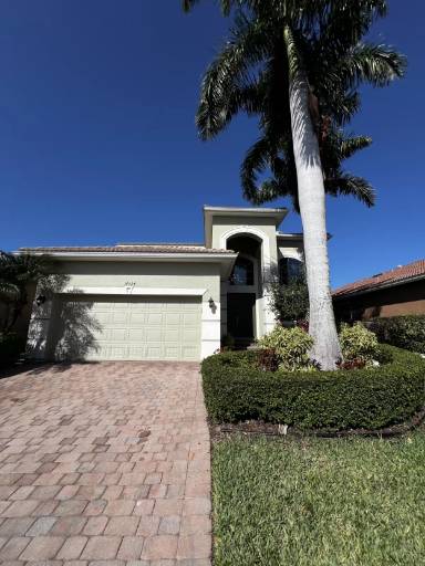 Main picture of 17024 Wrigley Cir
