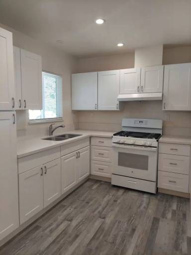 Main picture of 166 E Granger Ave