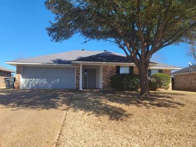 Main picture of 5411 Kristen Ave