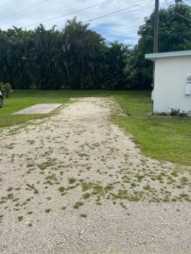 Main picture of 17881 N Tamiami Trl