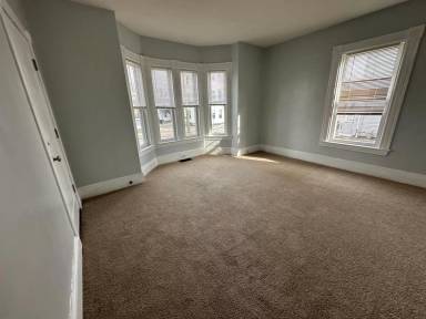 Main picture of 106 Notre Dame Ave