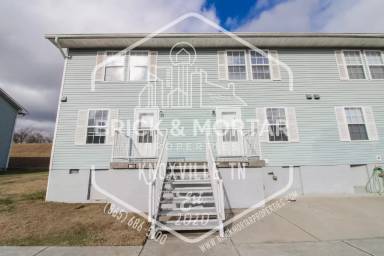 Main picture of 122-138 N 6th St Apartments