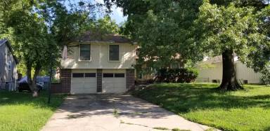Main picture of 1312 W Sheridan St