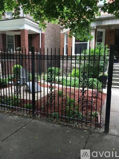 Main picture of 4852 N Winchester Ave