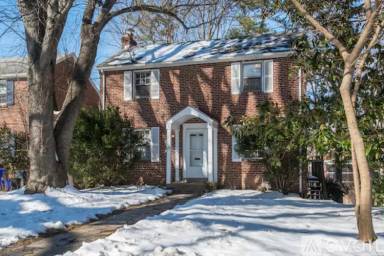Main picture of 4409 Maple Ave