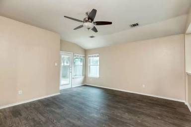 Main picture of 3353 Rod Carew Dr