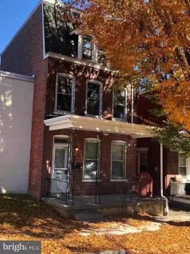 Main picture of 621 2nd St