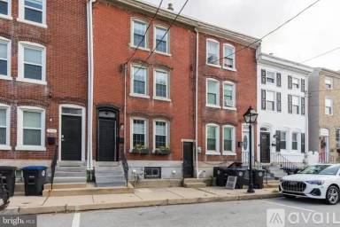 Main picture of 326 E Hector St
