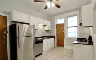 Main picture of 2939 W Belmont Ave
