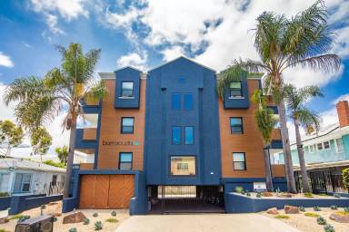 Main picture of 4178 5th Ave