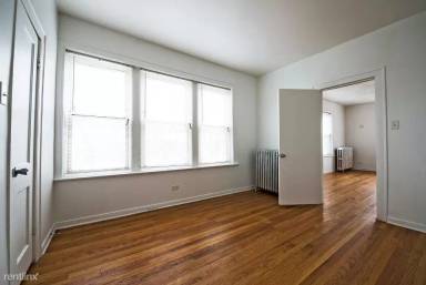 Main picture of 7930 S Ingleside Ave