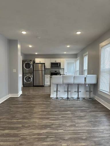 Main picture of 719 Hawley Ave