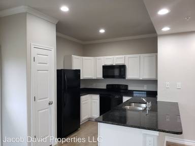 Main picture of 16921 Spirit Brk