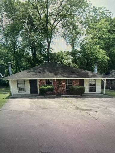 Main picture of 7045 Meadow Park Ave