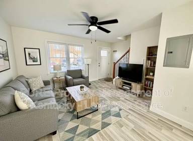 Main picture of 305 Lake St