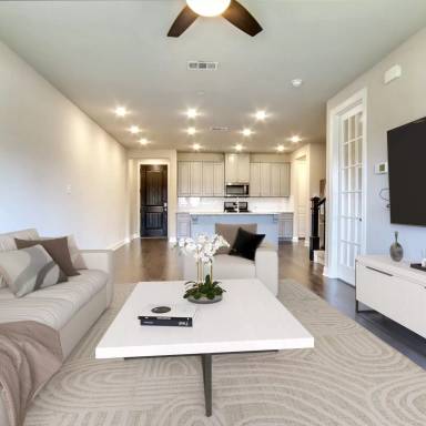 Main picture of 544 Sequoia St
