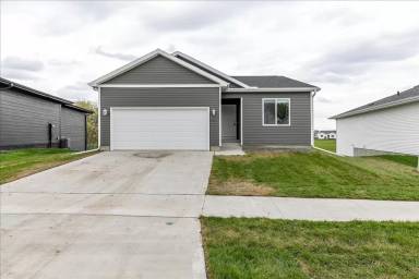Main picture of 6647 NE 9th Ct