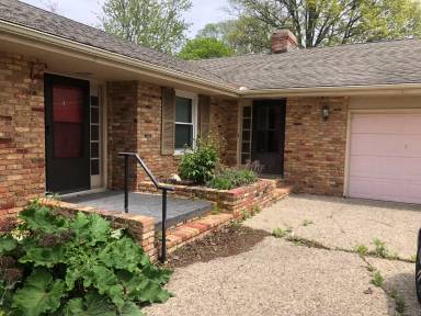 Main picture of 3108 S 1st St