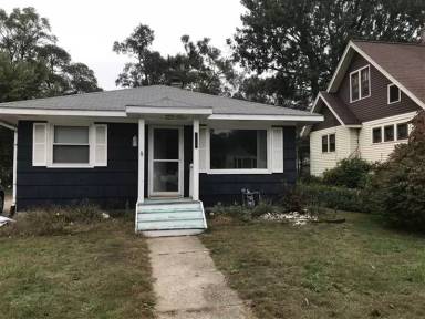 Main picture of 321 W 21st St