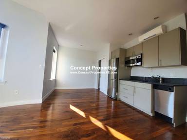 Main picture of 12 Blackwood St