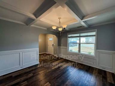 Main picture of 164 Ladden Ln
