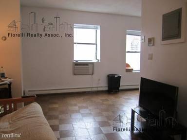 Main picture of 181 Salem St