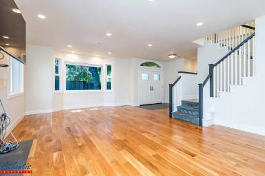 Main picture of 265 Mariposa Ave