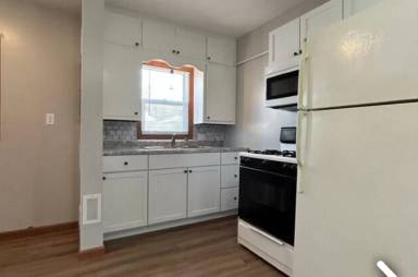 Main picture of 615 8th Ave S