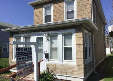 Main picture of 217 Center St
