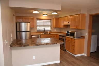 Main picture of 1405 E 38th St
