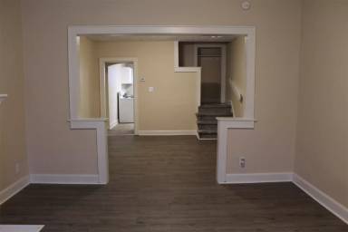 Main picture of 1087 S Champion Ave