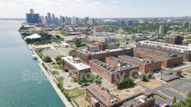 Main picture of 200 River Place Dr