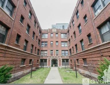 Main picture of 512-20 W Cornelia Ave