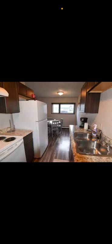Main picture of 3520 E 42nd Ave