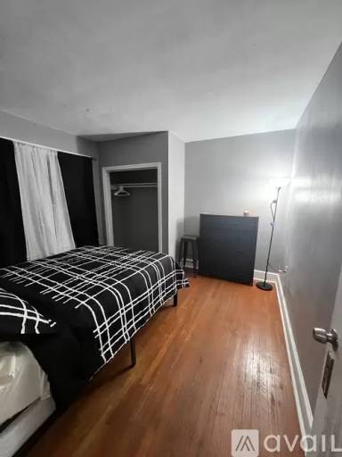 Main picture of 328 Robbins St