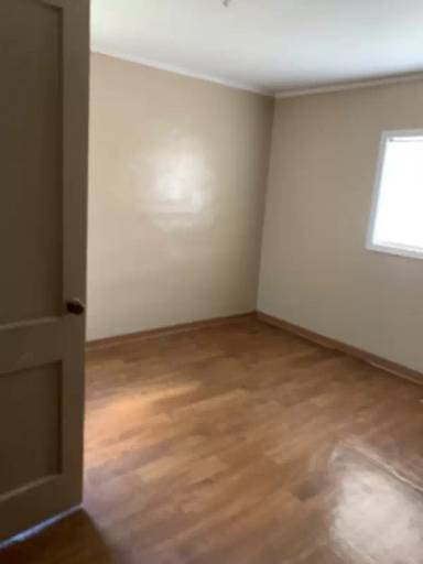 Main picture of 301 Robertson St