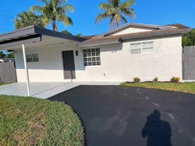Main picture of 4191 SW 56th Ave