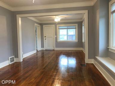 Main picture of 2224 Spencer St