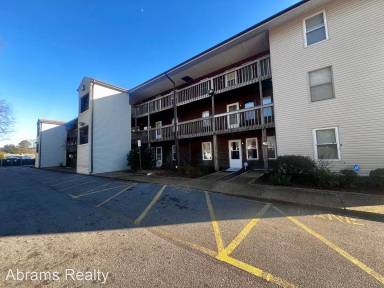 Main picture of 8582 Chesapeake Blvd
