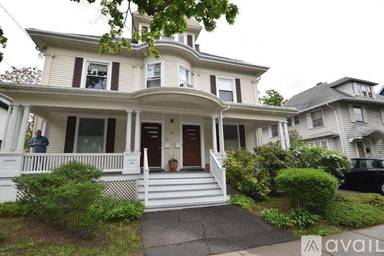 Main picture of 36 Columbia St