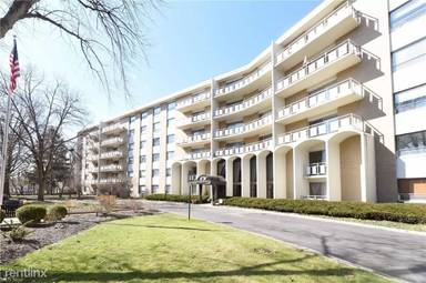 Main picture of Continental West Condominiums
