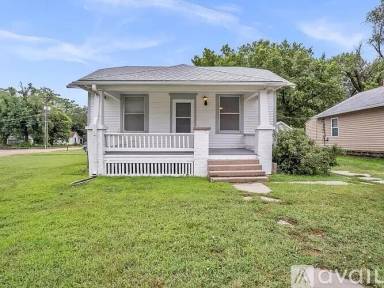 Main picture of 1622 N Main St