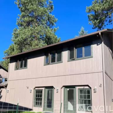 Main picture of 8147 S Summit Dr