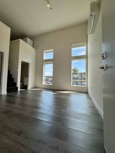 Main picture of 4405 W Point Loma Blvd