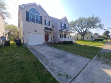 Main picture of 2315 Peach St