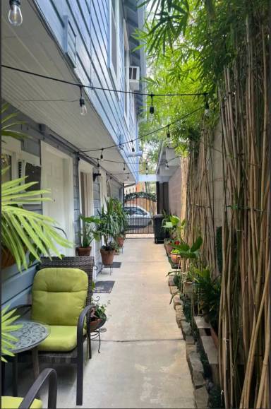 Main picture of 3705 Flora St