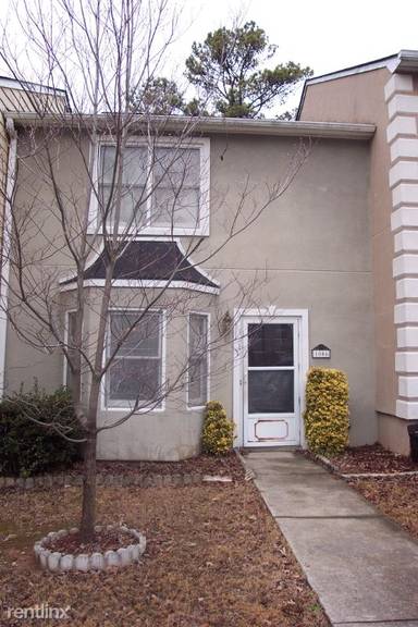 Main picture of 1006 Kennesborough Rd NW