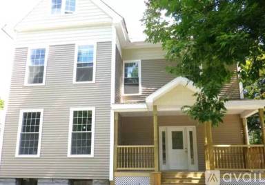 Main picture of 12 Bacon St
