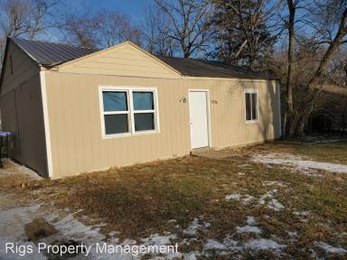 Main picture of 3358 SE Irvingham St