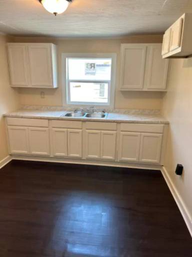 Main picture of 406 S 28th St